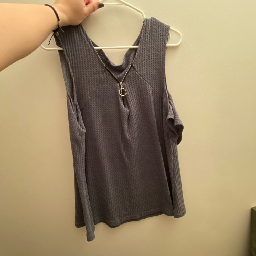 Open shoulder top
